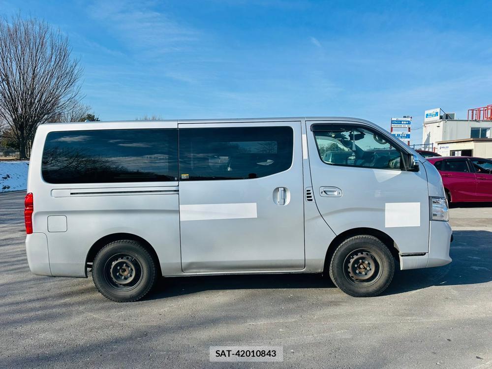 Nissan NV350 Caravan 2020 3090183-5