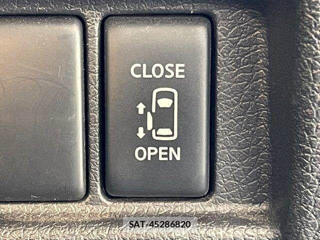 Nissan NV350 Caravan 2021-06 3773535-9