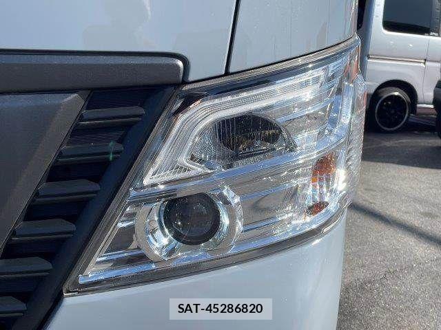 Nissan NV350 Caravan 2021-06 3773535-25