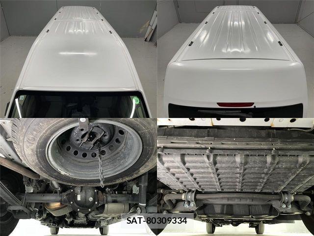 Nissan NV350 Caravan 2019-09 3935249-24
