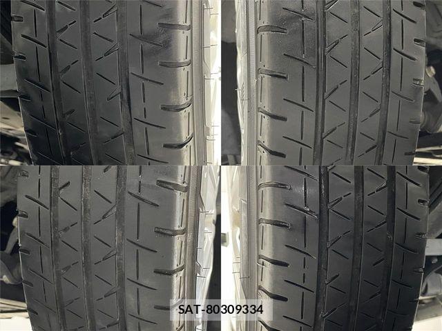 Nissan NV350 Caravan 2019-09 3935249-27