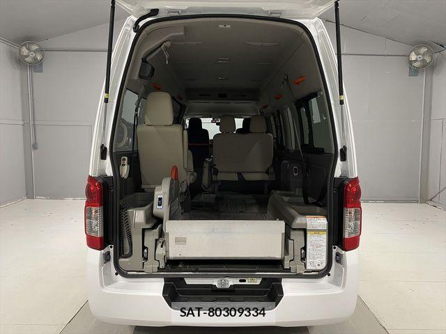 Nissan NV350 Caravan 2019-09 3935249-4