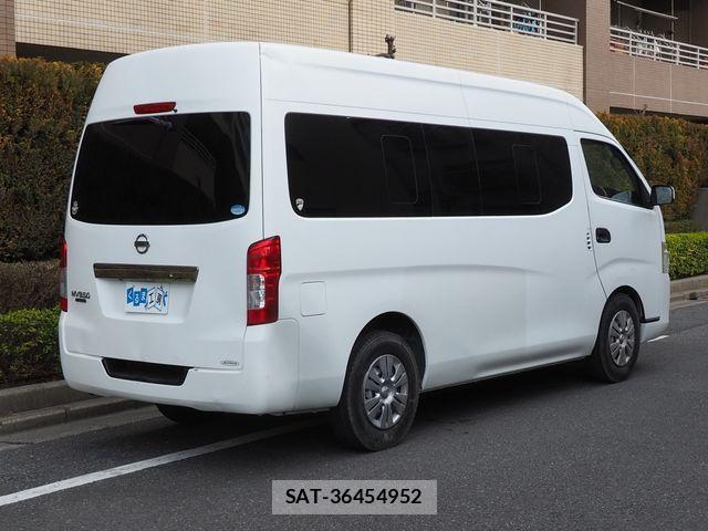 Nissan NV350 Caravan 2013-08 4046718-20