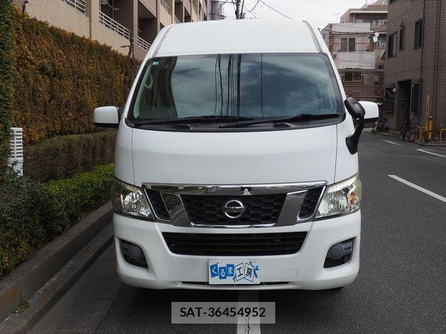 Nissan NV350 Caravan 2013-08 4046718-21