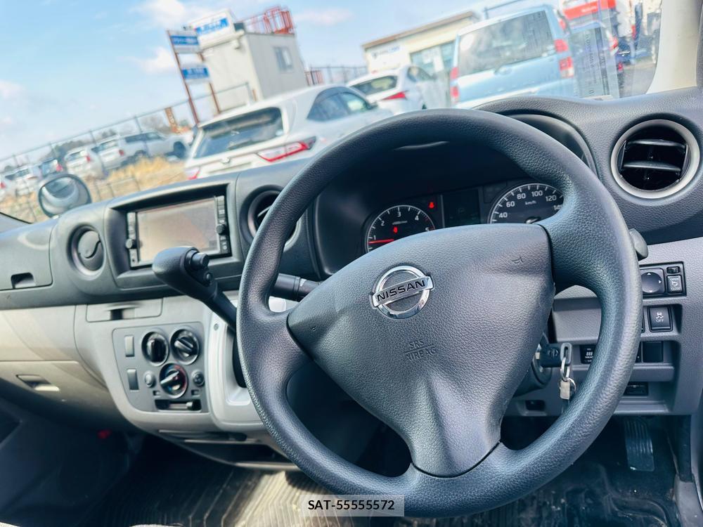 Nissan NV350 Caravan 2020 4145239-14