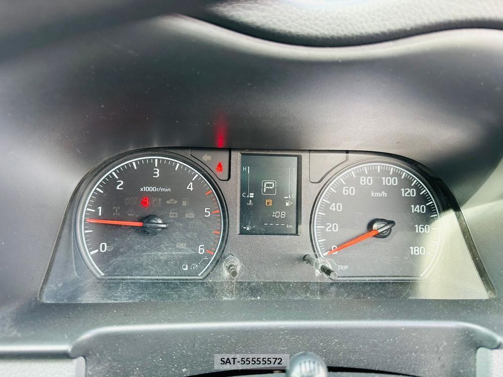Nissan NV350 Caravan 2020 4145239-15