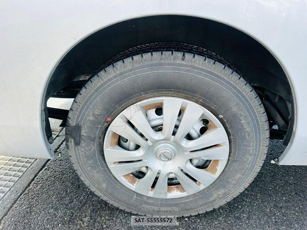 Nissan NV350 Caravan 2020 4145239-27
