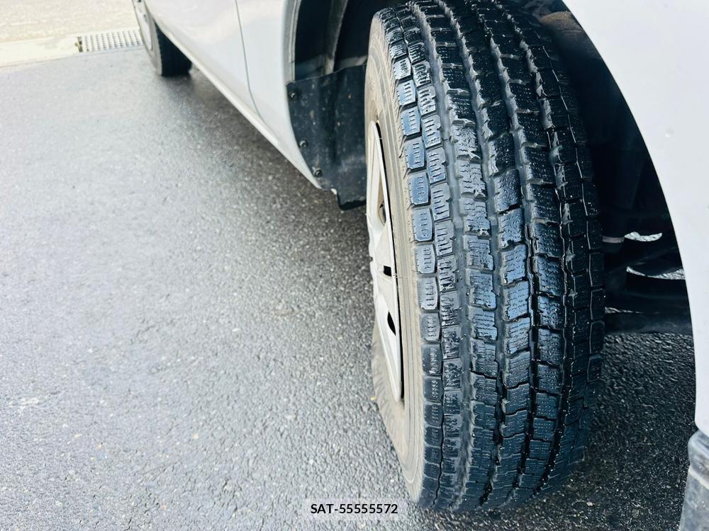 Nissan NV350 Caravan 2020 4145239-31