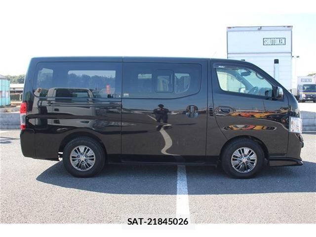 Nissan NV350 Caravan 2020-02 4598573-8