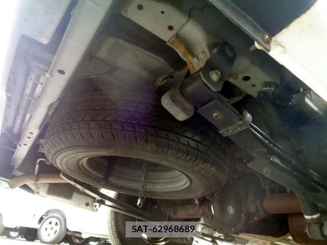 Nissan NV350 Caravan 2016-12 4975003-14