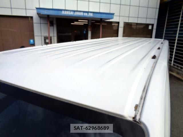 Nissan NV350 Caravan 2016-12 4975003-17