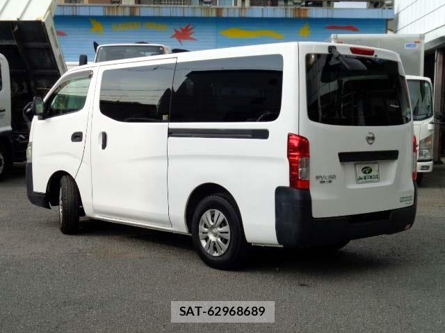 Nissan NV350 Caravan 2016-12 4975003-1