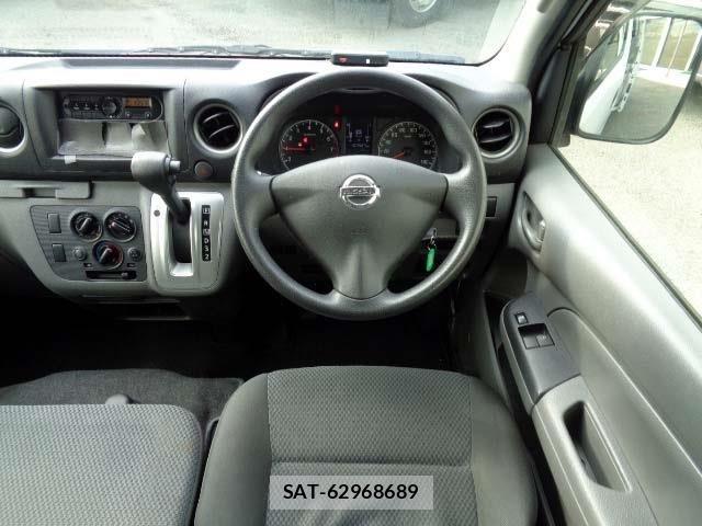 Nissan NV350 Caravan 2016-12 4975003-2