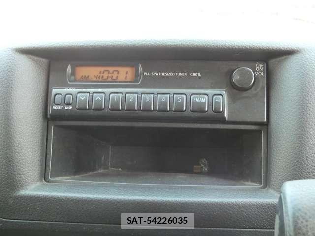 Nissan NV350 Caravan 2015-06 4975008-12
