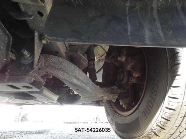Nissan NV350 Caravan 2015-06 4975008-22