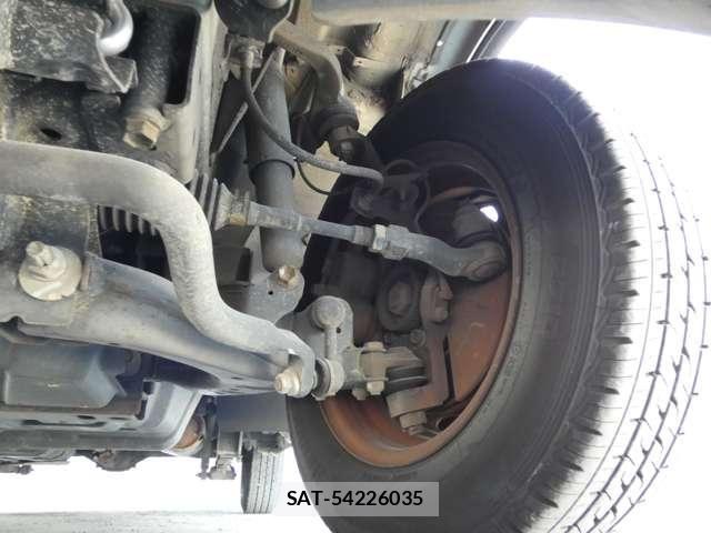 Nissan NV350 Caravan 2015-06 4975008-26