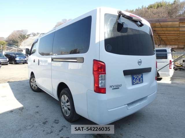 Nissan NV350 Caravan 2015-06 4975008-5