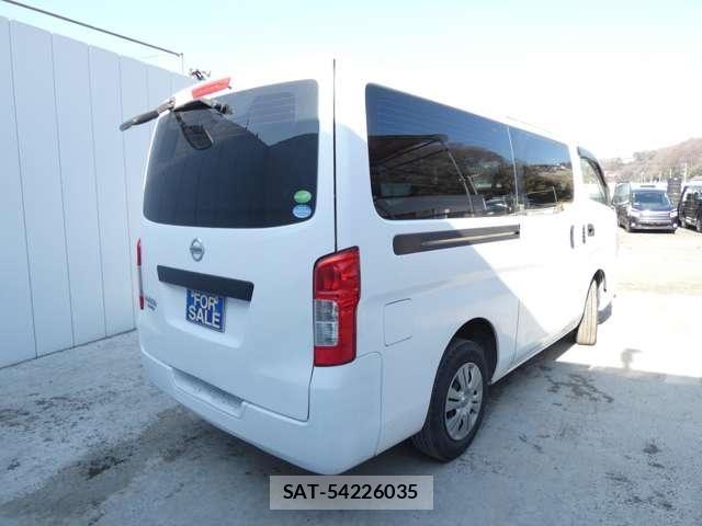 Nissan NV350 Caravan 2015-06 4975008-7