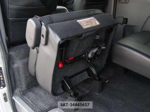Nissan NV350 Caravan 2016-01 5874753-12