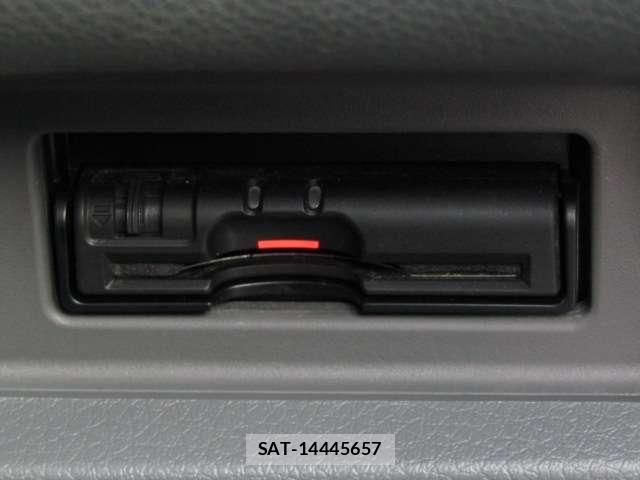 Nissan NV350 Caravan 2016-01 5874753-15