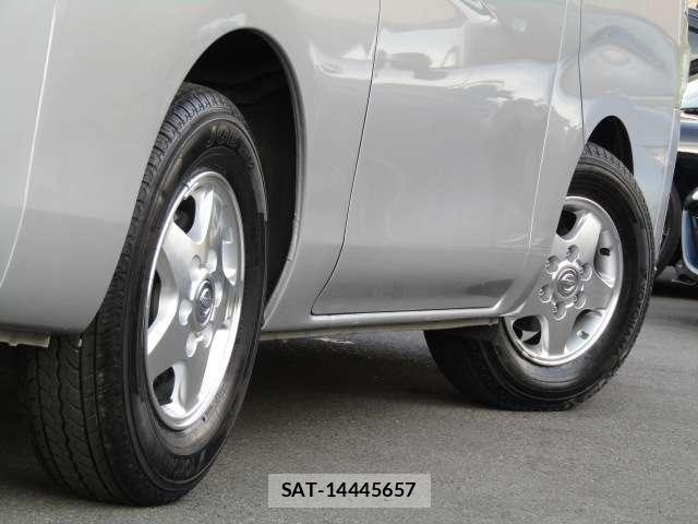 Nissan NV350 Caravan 2016-01 5874753-28
