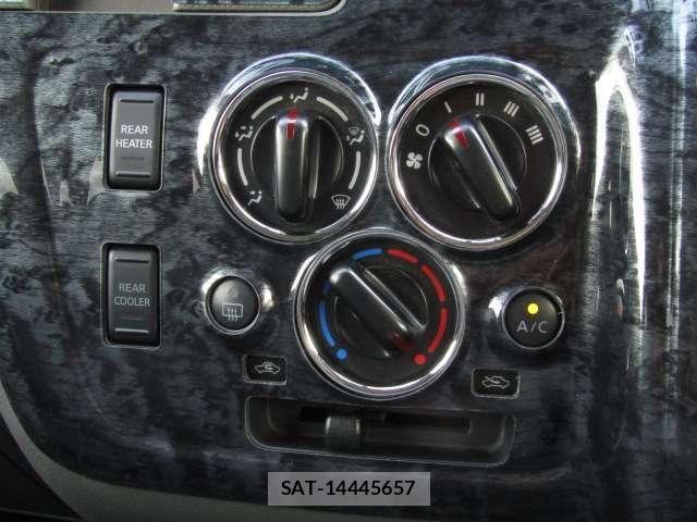 Nissan NV350 Caravan 2016-01 5874753-4