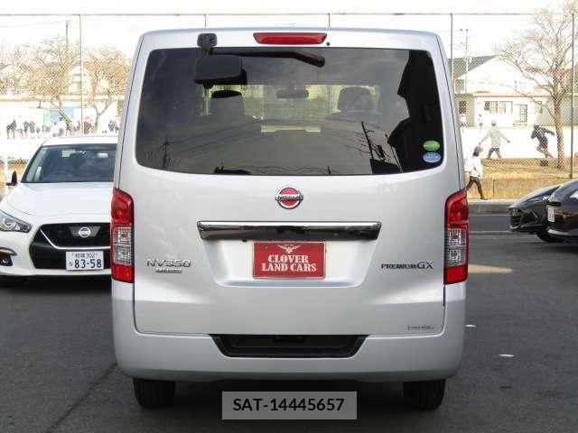 Nissan NV350 Caravan 2016-01 5874753-8