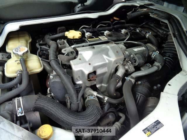 Nissan NV350 Caravan 2017-02 5874755-3