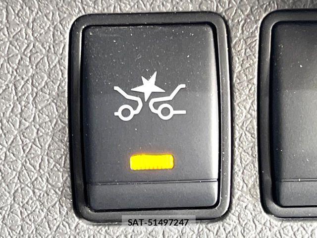 Nissan NV350 Caravan 2021-08 6015331-4