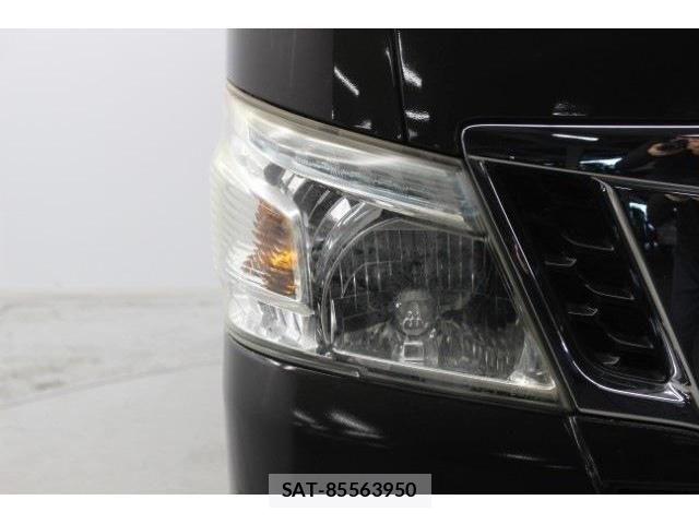 Nissan NV350 Caravan 2016-02 6218043-11