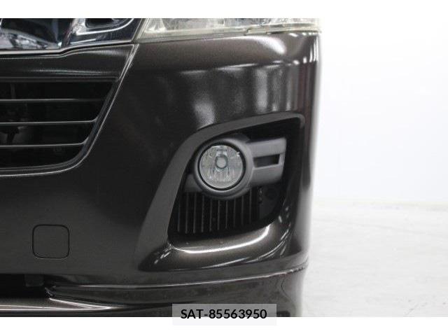 Nissan NV350 Caravan 2016-02 6218043-15