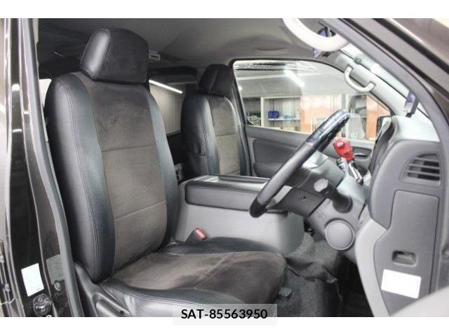 Nissan NV350 Caravan 2016-02 6218043-24