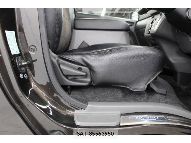 Nissan NV350 Caravan 2016-02 6218043-25