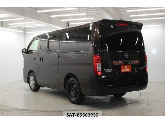 Nissan NV350 Caravan 2016-02 6218043-6