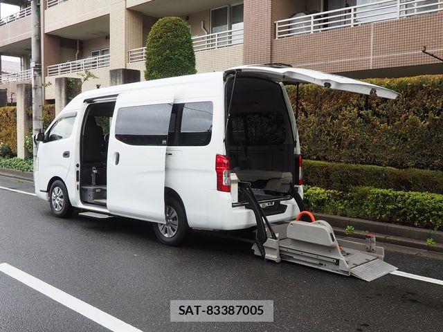 Nissan NV350 Caravan 2013-10 6218044-0