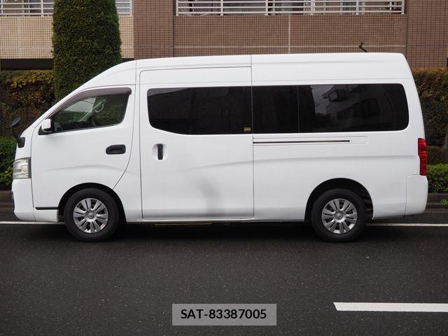 Nissan NV350 Caravan 2013-10 6218044-19