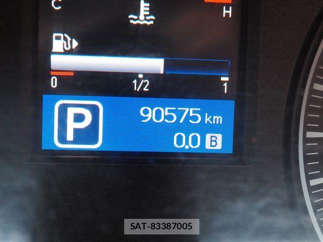 Nissan NV350 Caravan 2013-10 6218044-2