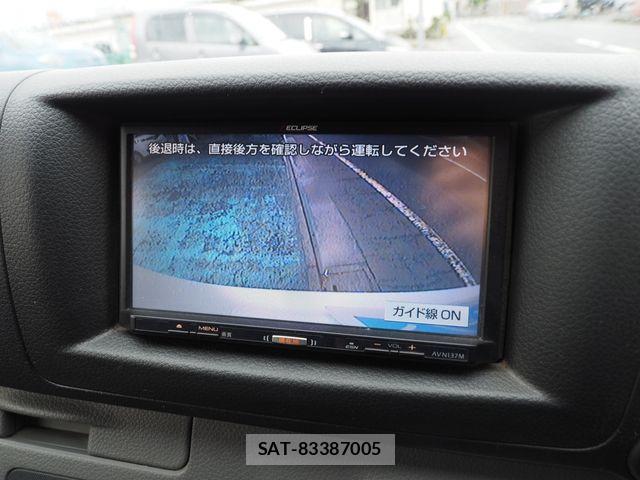 Nissan NV350 Caravan 2013-10 6218044-4