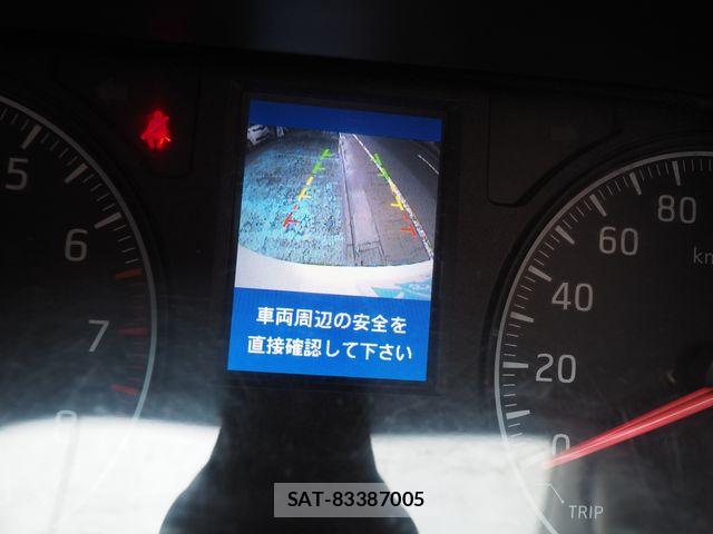 Nissan NV350 Caravan 2013-10 6218044-5