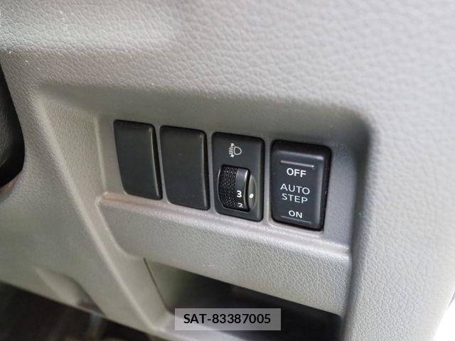 Nissan NV350 Caravan 2013-10 6218044-7