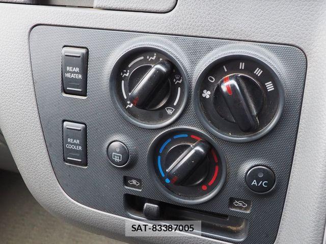 Nissan NV350 Caravan 2013-10 6218044-8