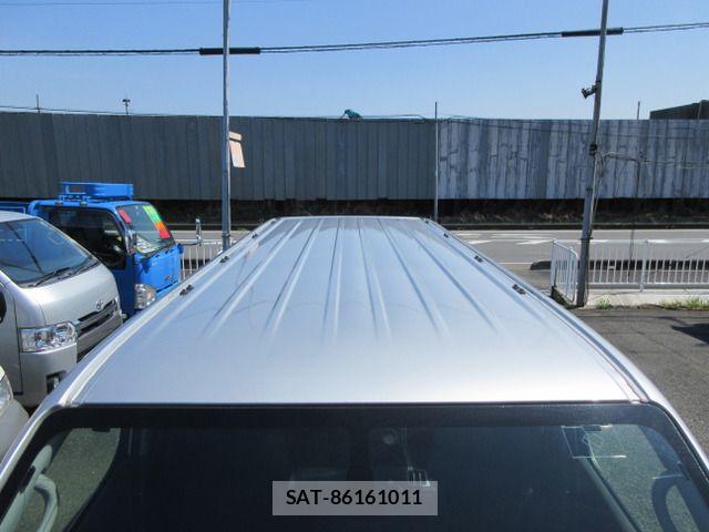 Nissan NV350 Caravan 2017-09 6265433-9