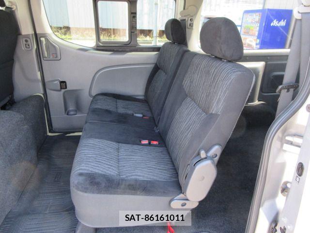 Nissan NV350 Caravan 2017-09 6265433-15