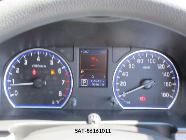 Nissan NV350 Caravan 2017-09 6265433-19