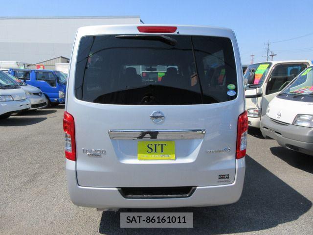 Nissan NV350 Caravan 2017-09 6265433-2