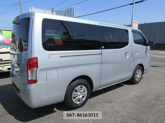 Nissan NV350 Caravan 2017-09 6265433-7