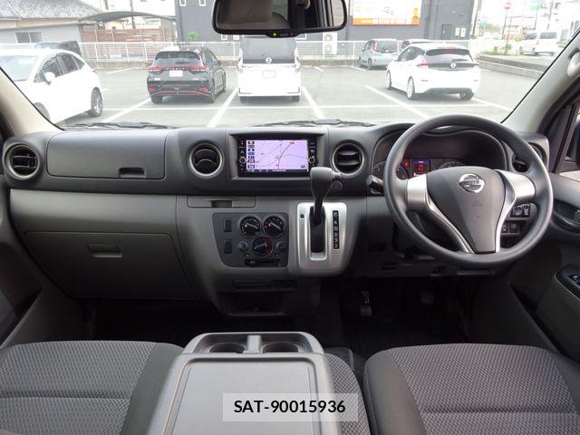 Nissan NV350 Caravan 2019-09 6501595-13