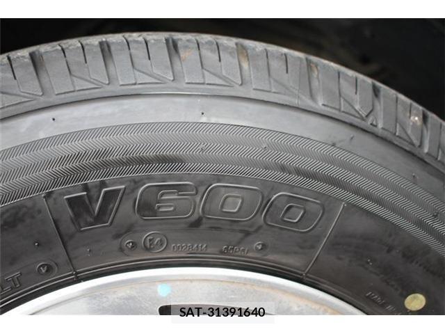 Nissan NV350 Caravan 2021-02 6501580-11