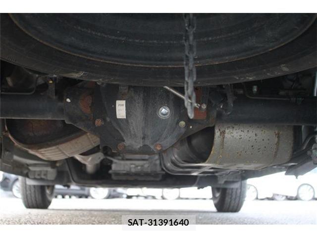 Nissan NV350 Caravan 2021-02 6501580-15