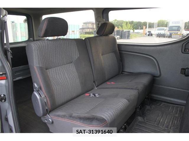 Nissan NV350 Caravan 2021-02 6501580-19